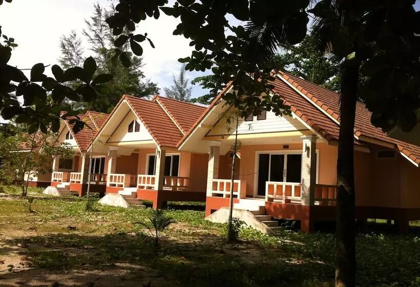 هتل Ao Thong Beach Bungalows & Restaurant