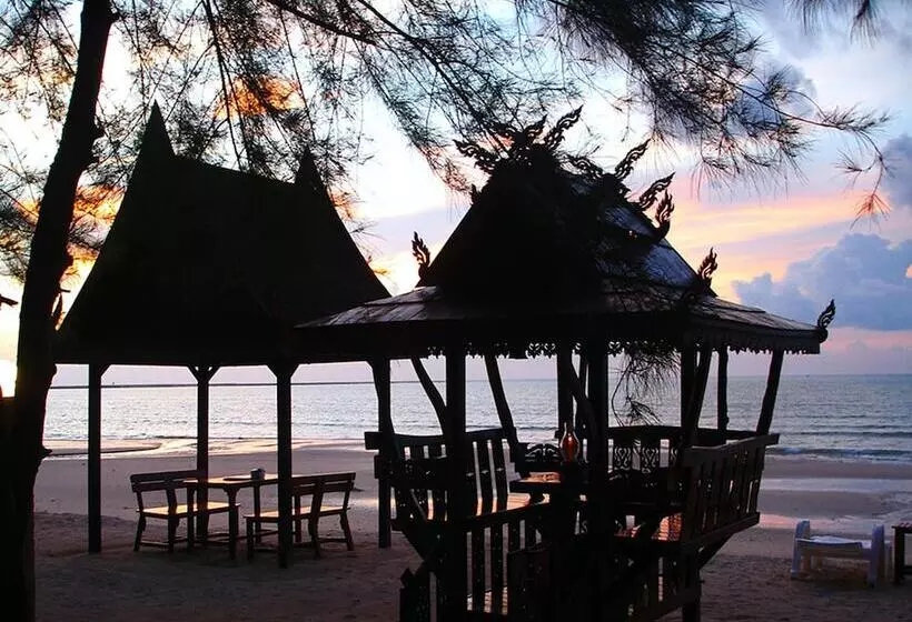 هتل Ao Thong Beach Bungalows & Restaurant