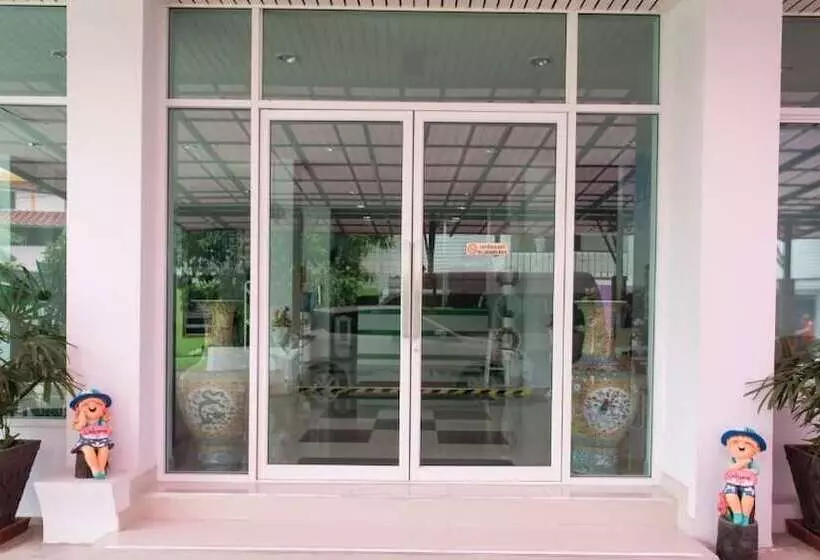 هتل Happy Home