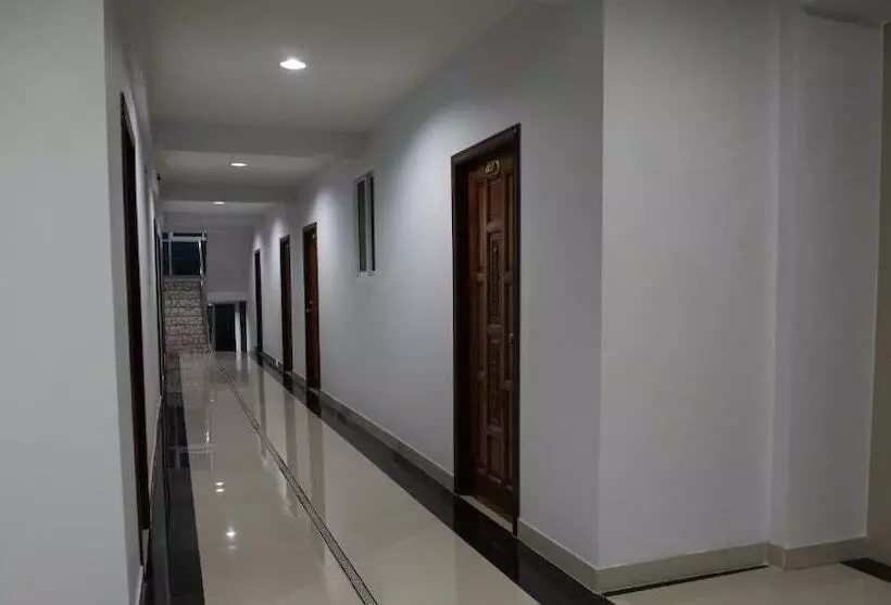 هتل Happy Home