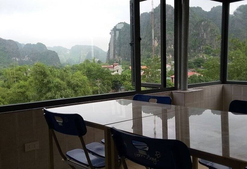 هتل Limestone View Homestay