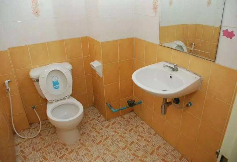 هتل Nuttasit Apartment