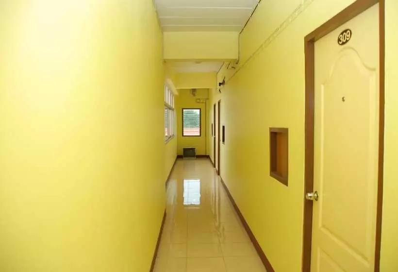 هتل Nuttasit Apartment