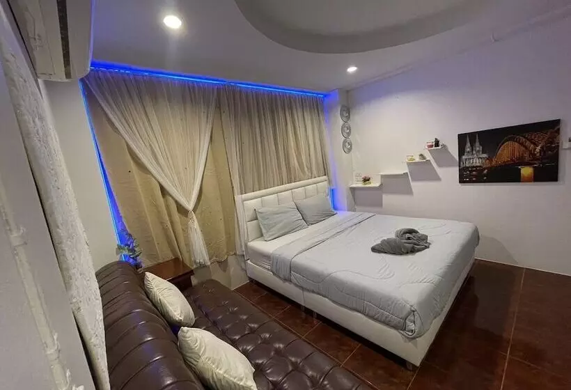 هتل Nuttasit Apartment