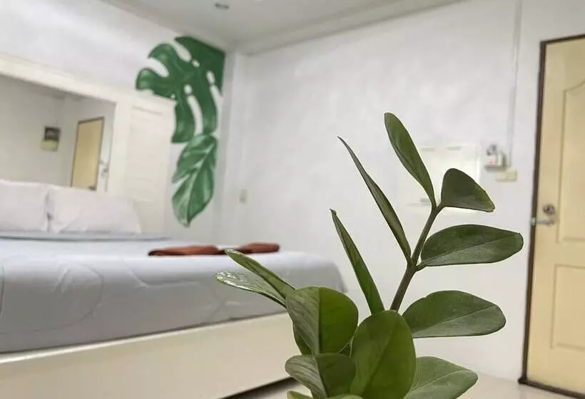 هتل Nuttasit Apartment