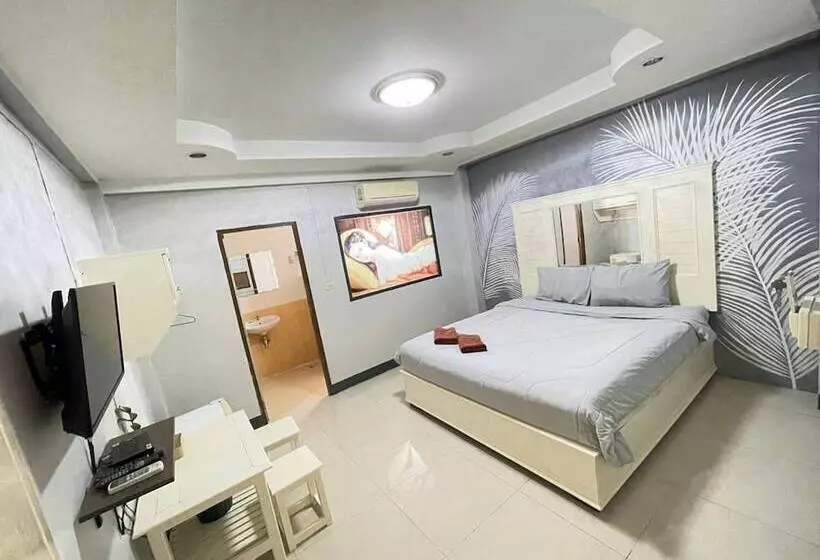 هتل Nuttasit Apartment