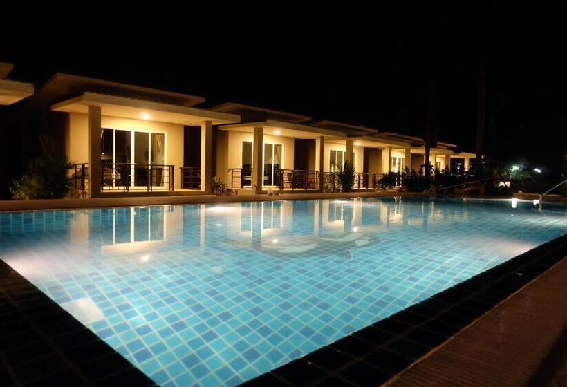 هتل The Oasis Khaolak Resort Sha Plus