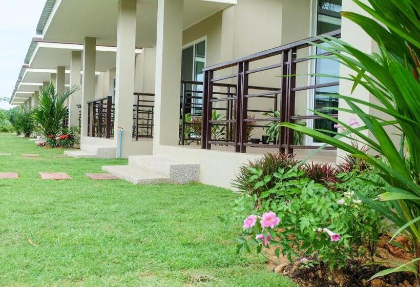 هتل The Oasis Khaolak Resort Sha Plus