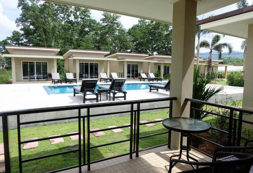 هتل The Oasis Khaolak Resort Sha Plus