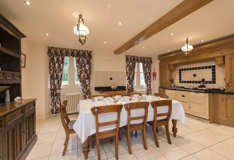 Majatalo Banoge House