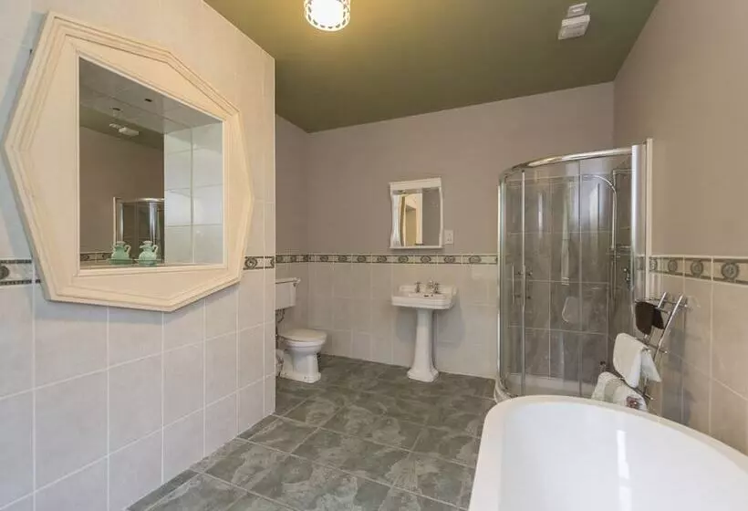 Majatalo Banoge House