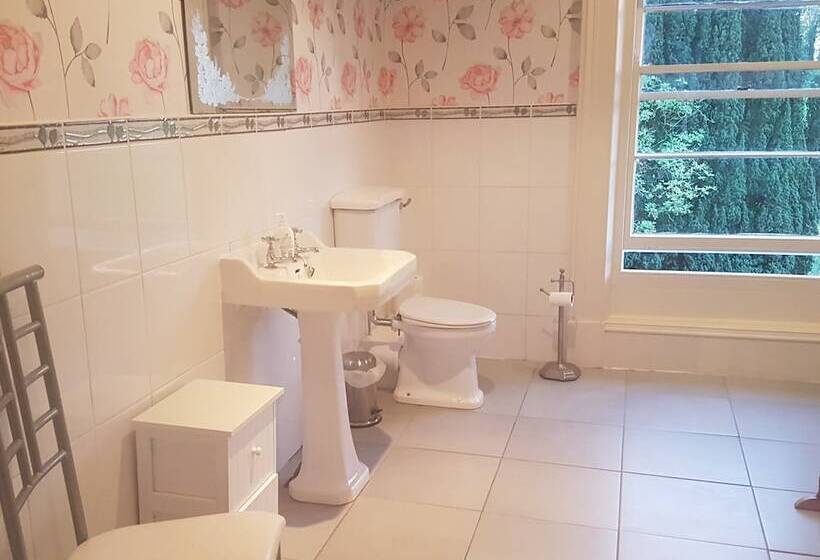 Пансион Banoge House