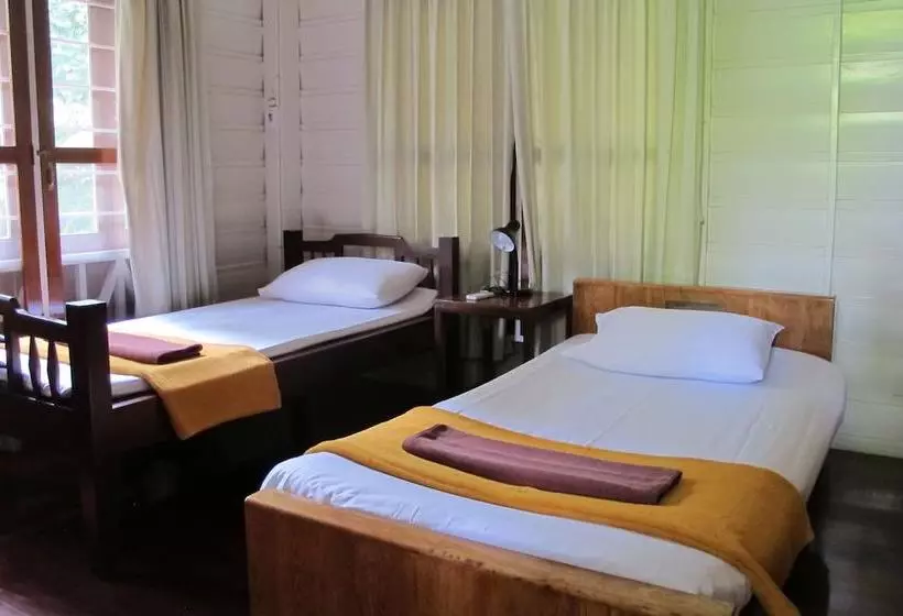 پانسیون Bansuan Bangsaen Resort