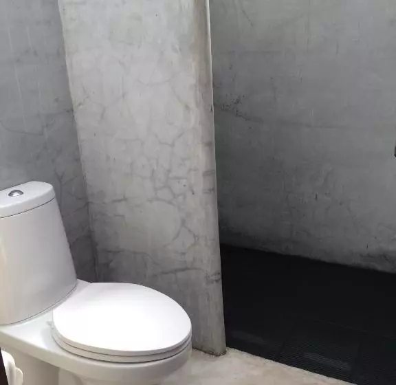 Majatalo Fern House Retreat