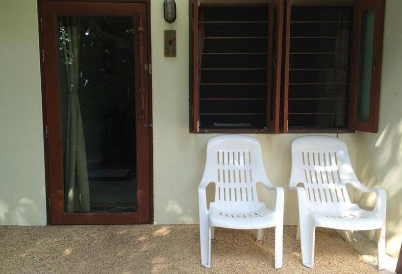 بنسيون Fern House Retreat