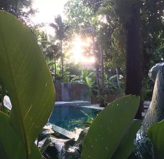 Majatalo Fern House Retreat