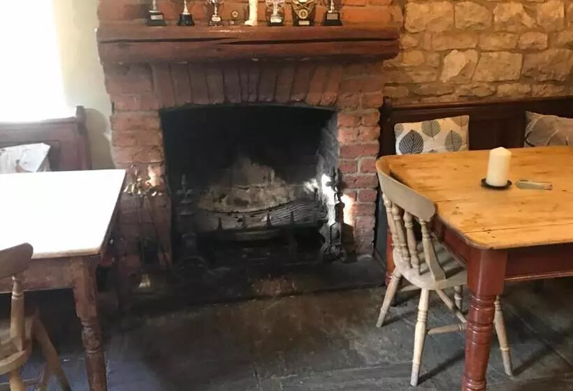 The Coach House Inn