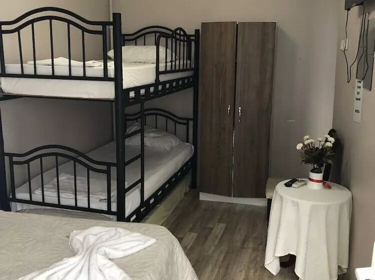 Avrasya Hostel