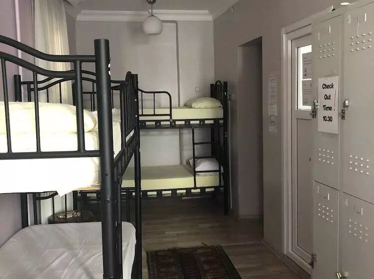 Avrasya Hostel