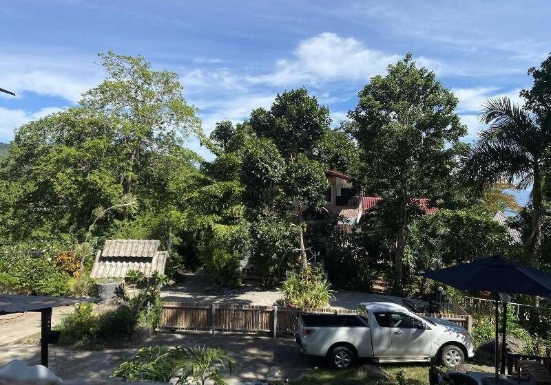 בית מלון כפרי Majestic Sea View Resort