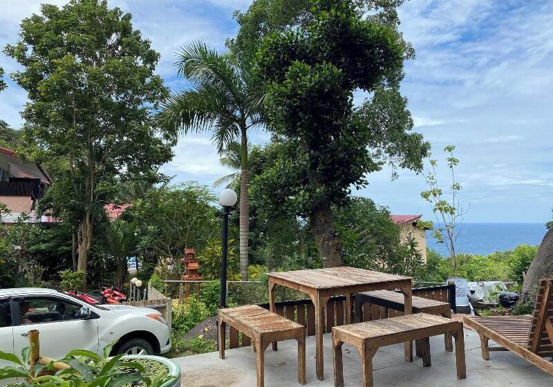 בית מלון כפרי Majestic Sea View Resort