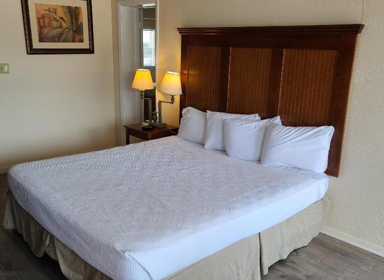 מוטל Oceanfront Twilight Surf