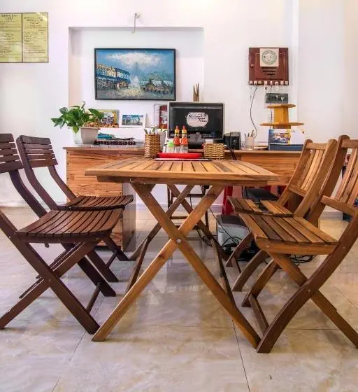 پانسیون Golden Bee Homestay