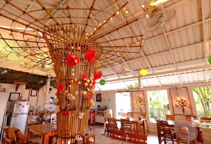 بنسيون Patty S Secret Garden