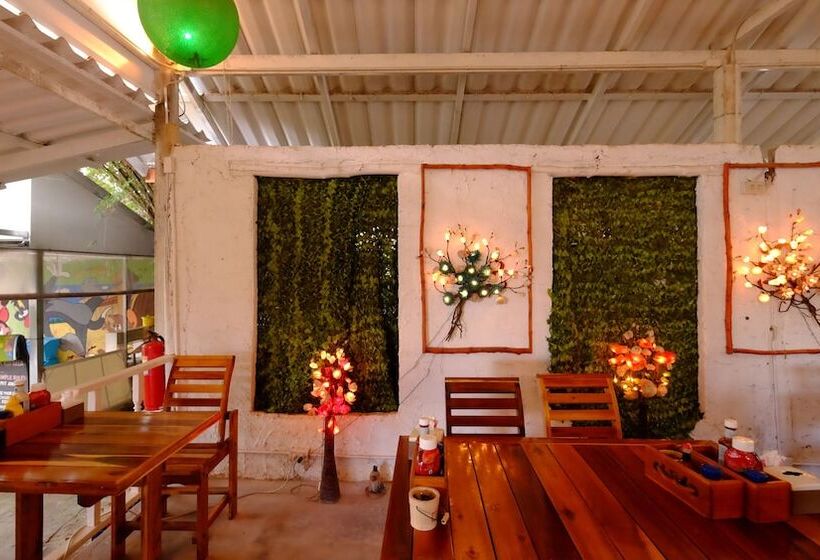 بنسيون Patty S Secret Garden