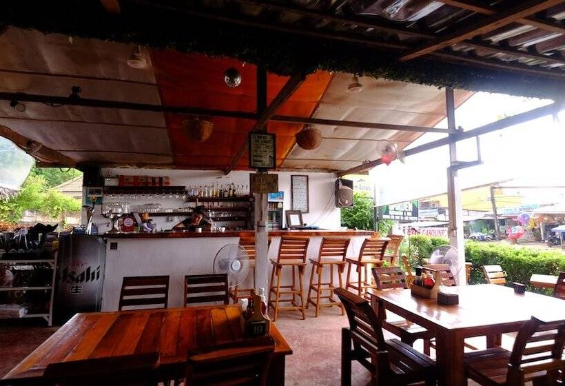 بنسيون Patty S Secret Garden