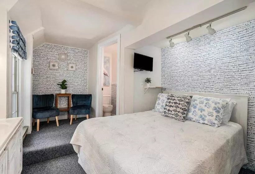 Aamiaismajoitus (B&B) Waters View Inn