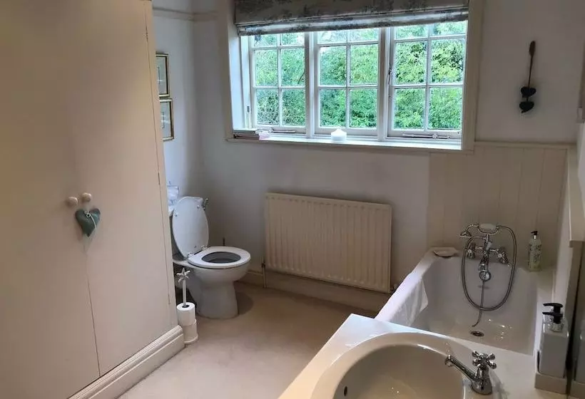 Goss Moor B&b