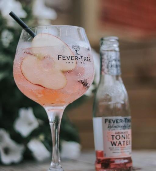 פונדק The Town Arms