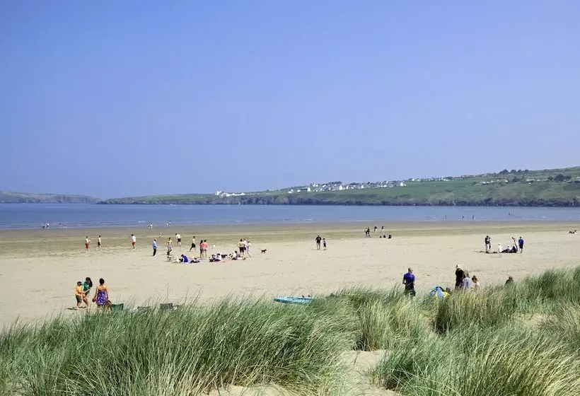 Hotelli Cardigan Bay Holiday Park