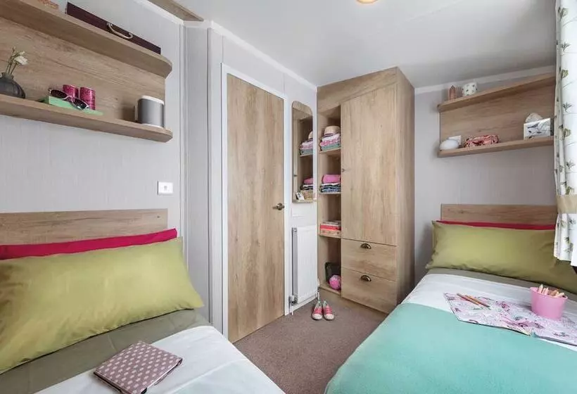 Hotelli Cardigan Bay Holiday Park