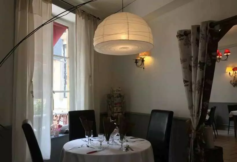 Hotelli Hôtel Le Cm