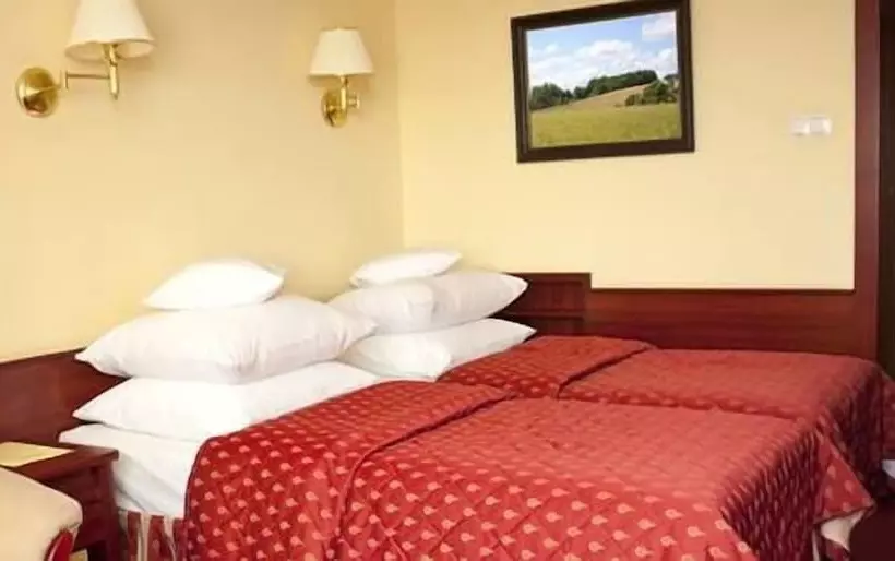 Hotelli Hôtel Le Cm