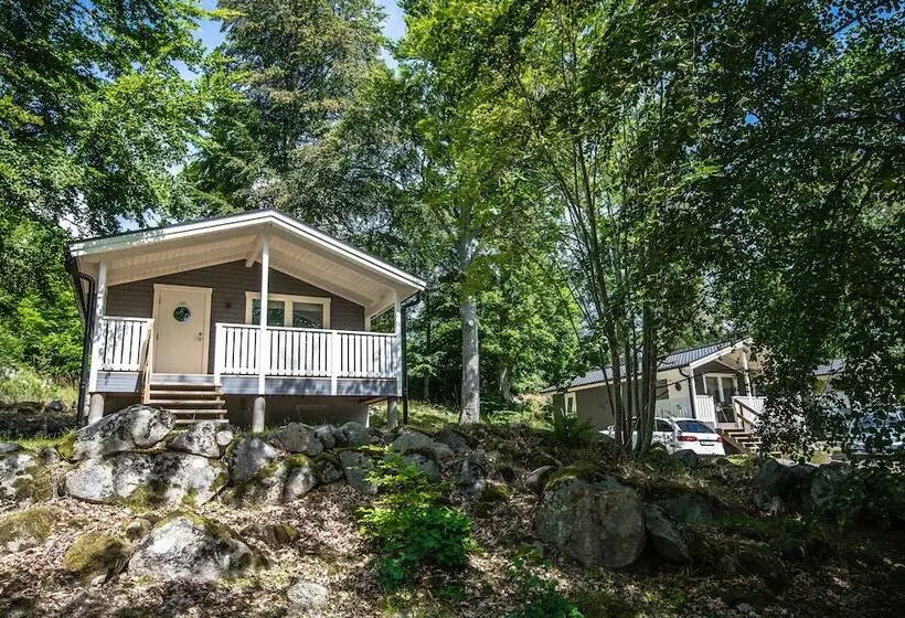 Hotelli Kolleviks Camping Och Stugby