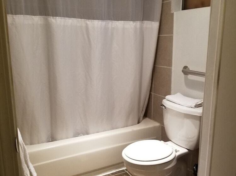 酒店 Pacific Lodge Tacoma