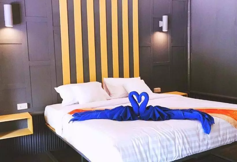 Hotel Phi Phi Sea And Hill