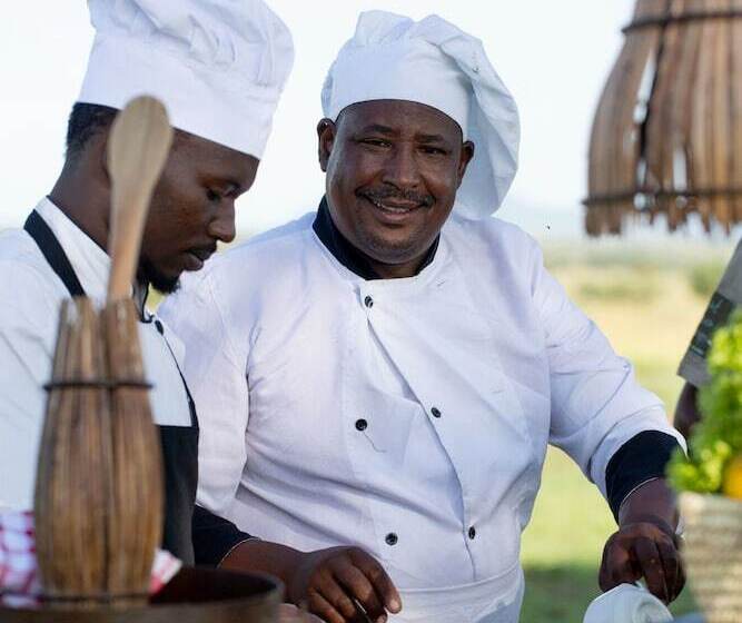 هتل Pumzika Luxury Safari Camp