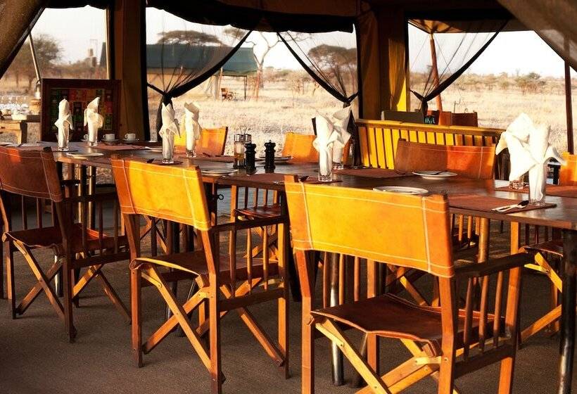 هتل Pumzika Luxury Safari Camp