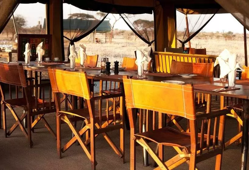 هتل Pumzika Luxury Safari Camp