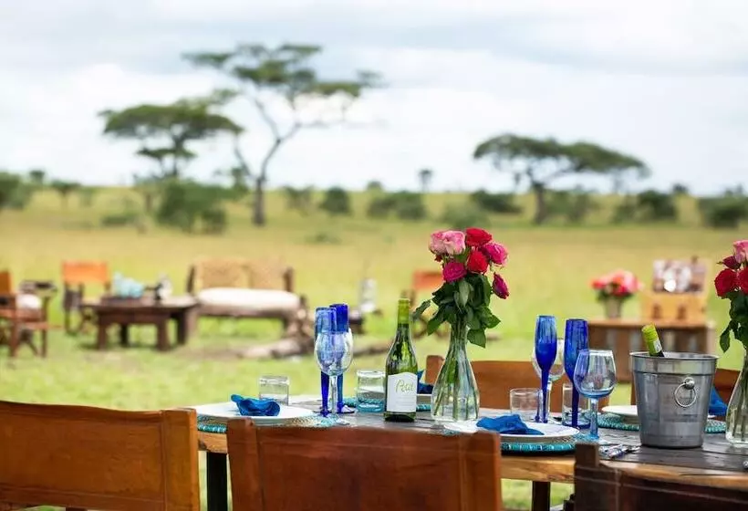 هتل Pumzika Luxury Safari Camp