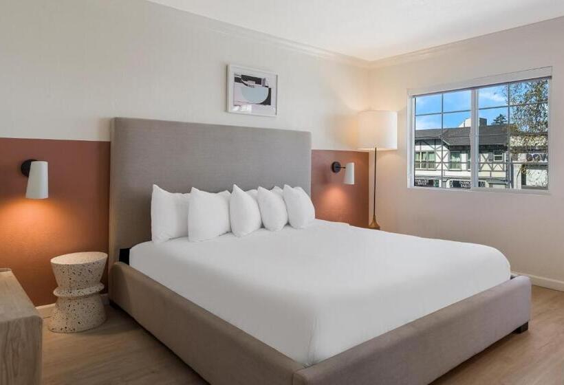 Отель Signature Inn Oakland