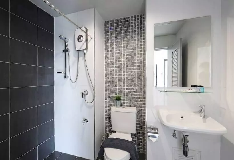 Hotelli Sukh Serviced Apartment