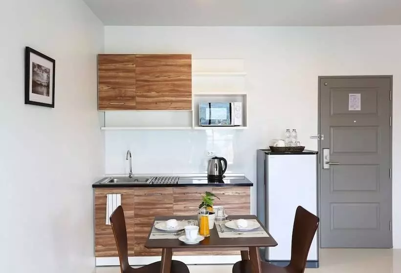 Hotelli Sukh Serviced Apartment