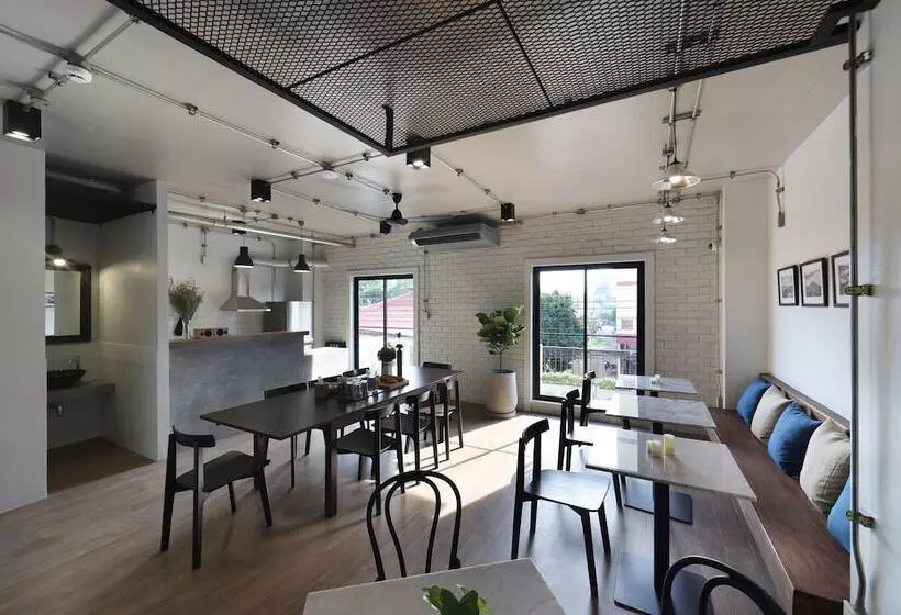 Hotelli Sukh Serviced Apartment