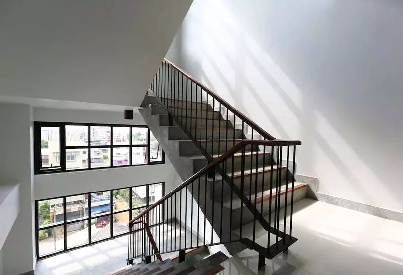 Hotelli Sukh Serviced Apartment