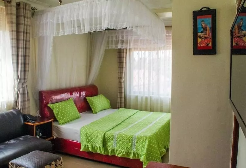 هتل Tropical Suites